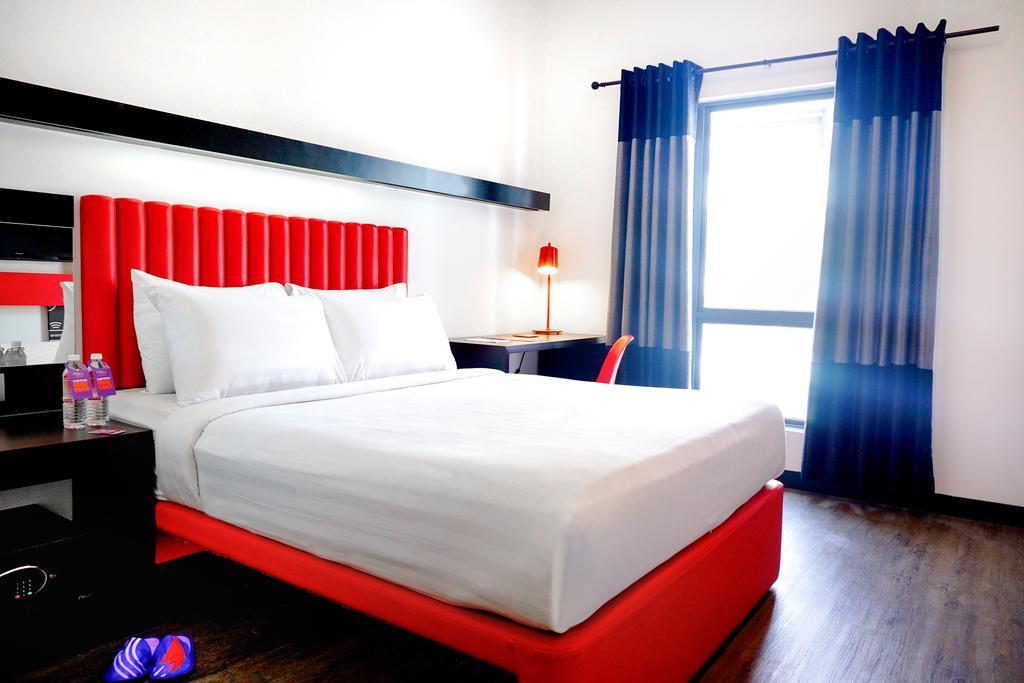 Fox Lite Hotel Dpulze Cyberjaya Exterior photo