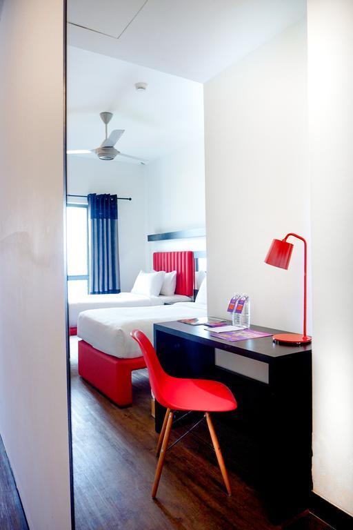 Fox Lite Hotel Dpulze Cyberjaya Exterior photo